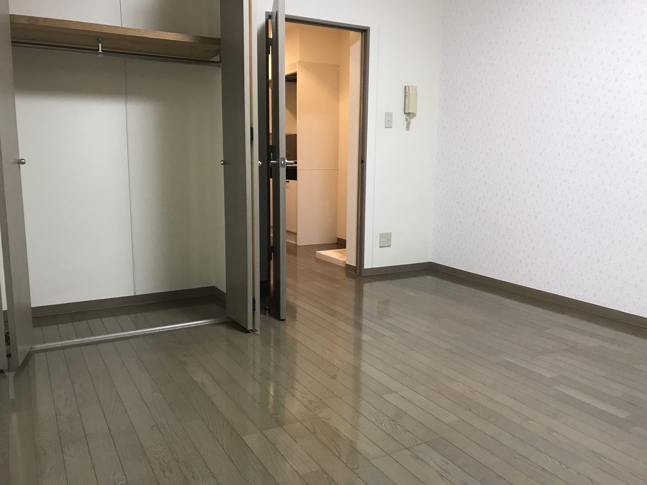 居室（同タイプ参考写真　左右反転タイプ有り）