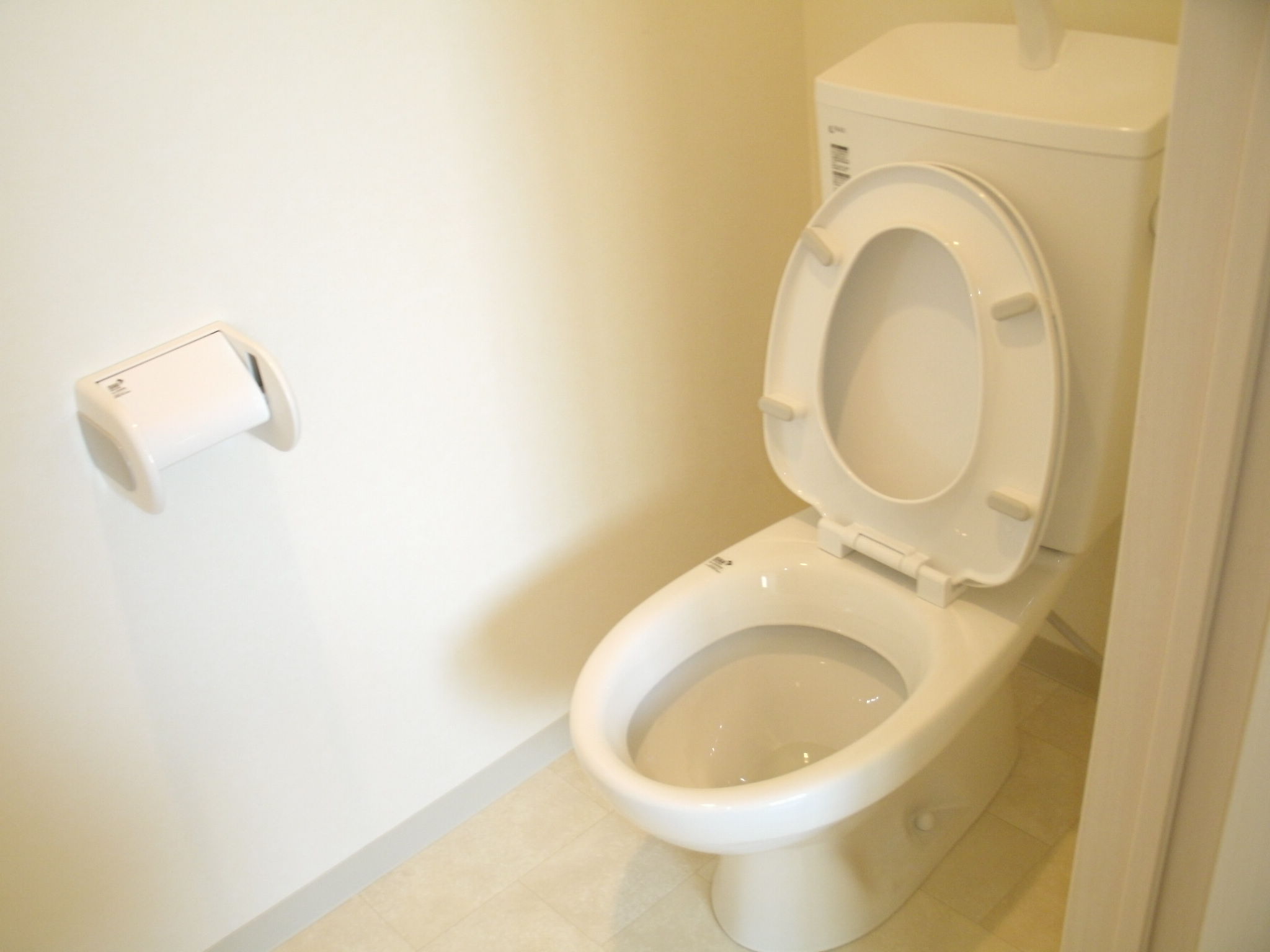 トイレB2タイプ（同タイプ参考写真　左右反転タイプ有り）