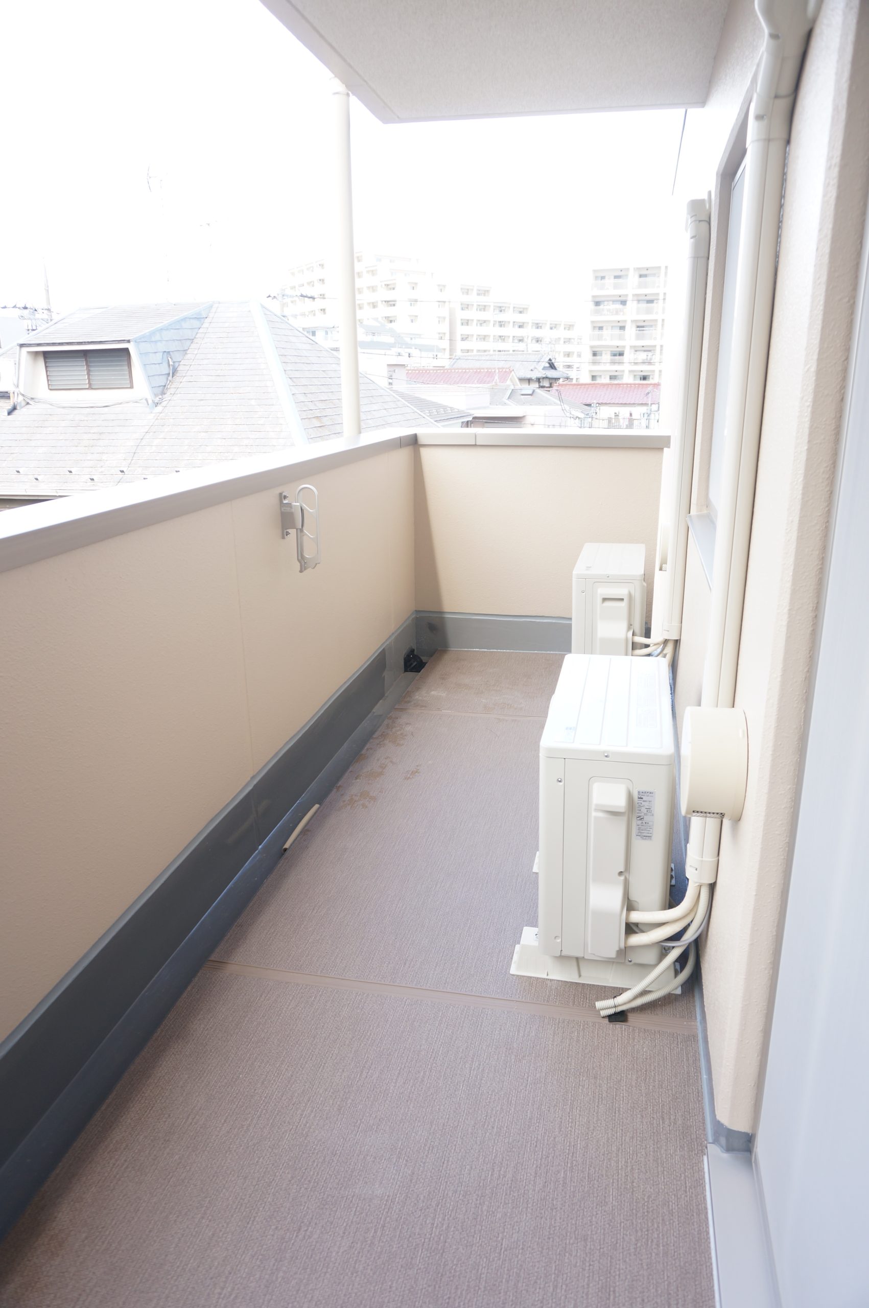 ハーモニー千歳烏山（Lタイプ） ベランダ