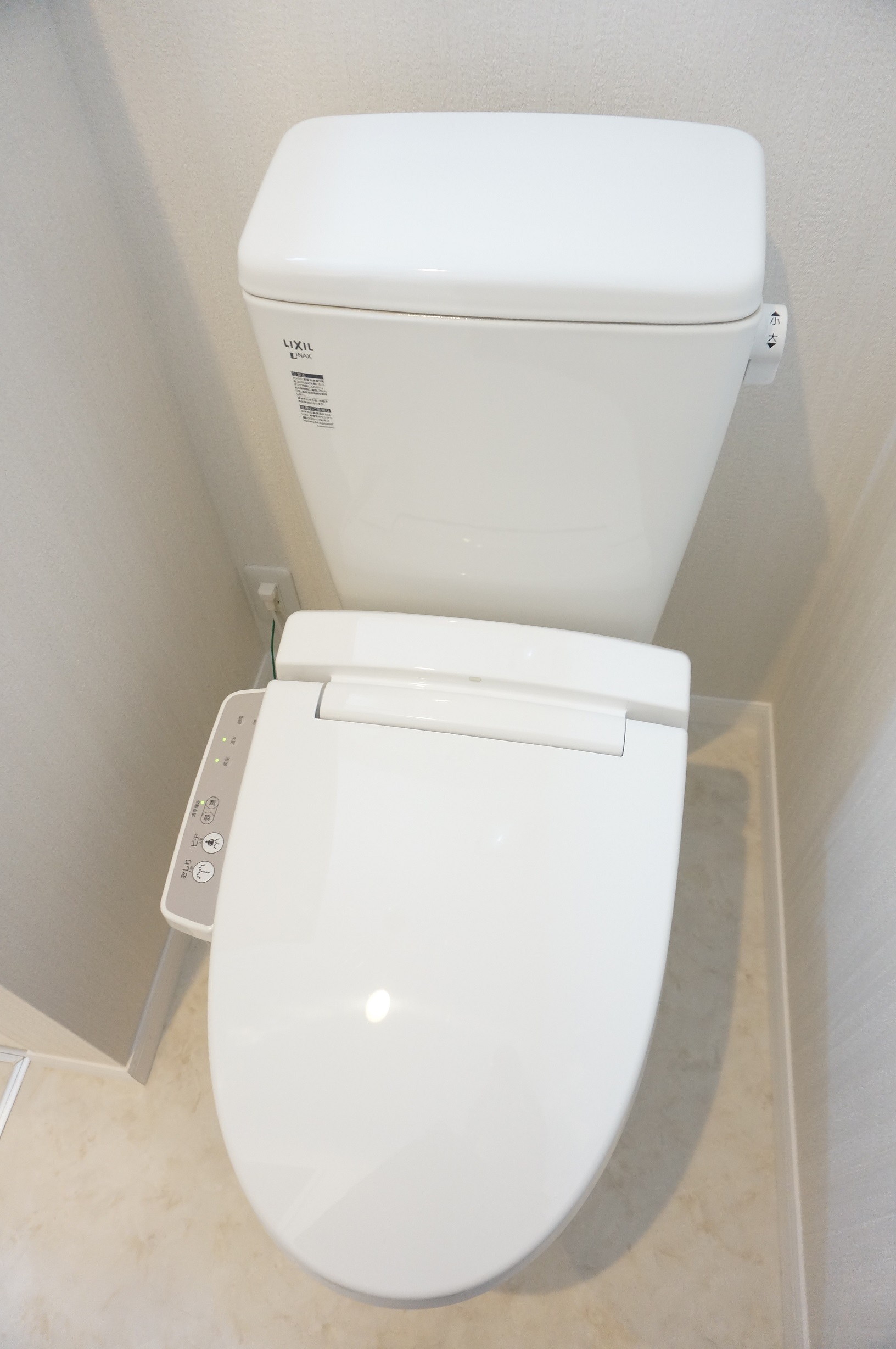 トイレBタイプ（同タイプ参考写真　左右反転タイプ有り）