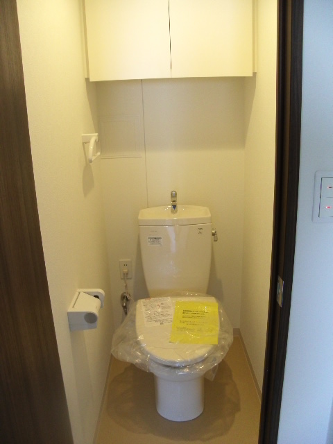 トイレBタイプ（同タイプ参考写真　左右反転タイプ有り）