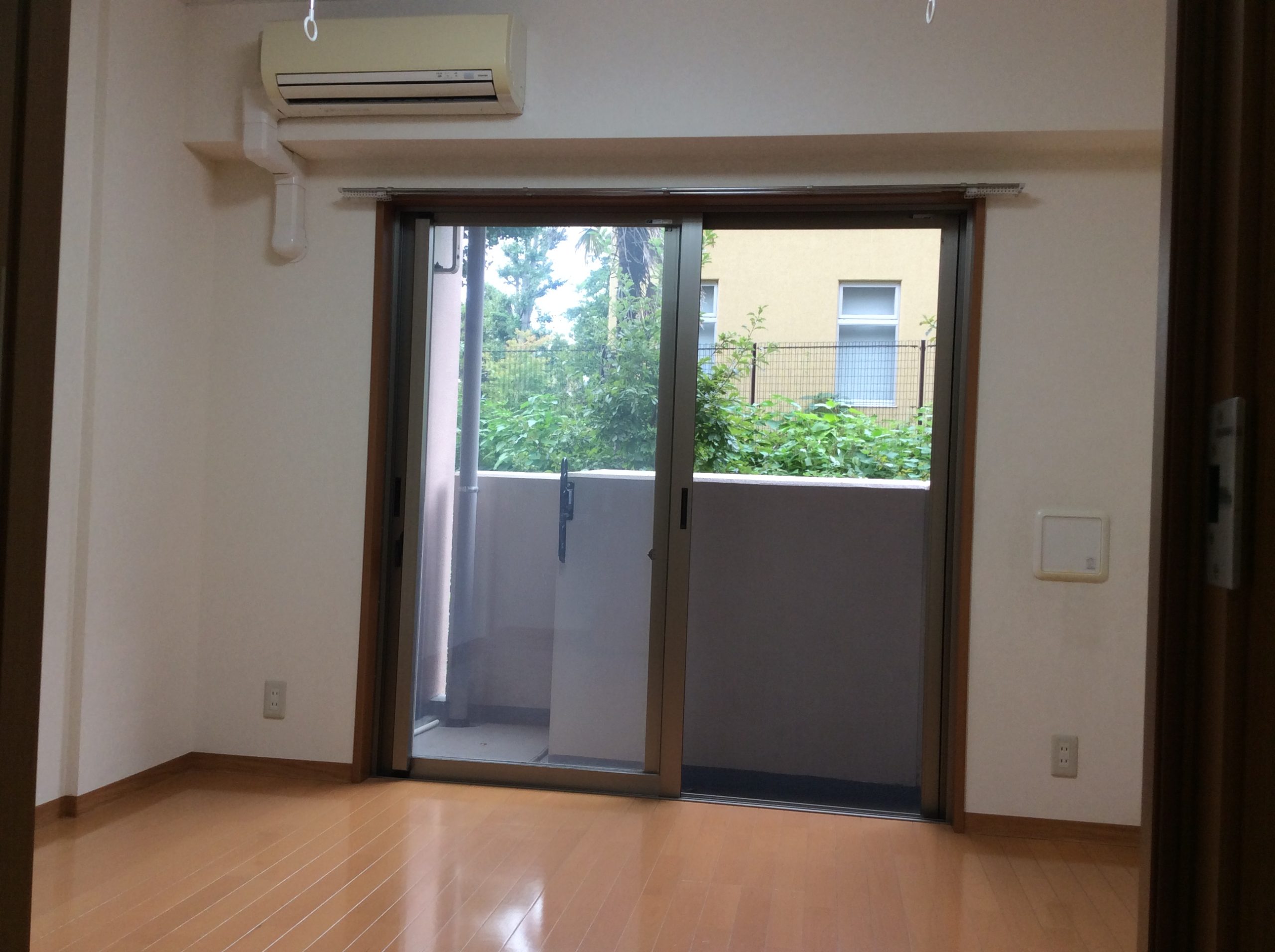 居室Aタイプ（同タイプ参考写真　左右反転タイプ有り）