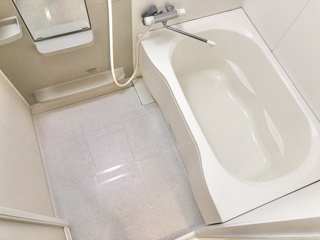 浴室Bタイプ（同タイプ参考写真　左右反転タイプ有り）
