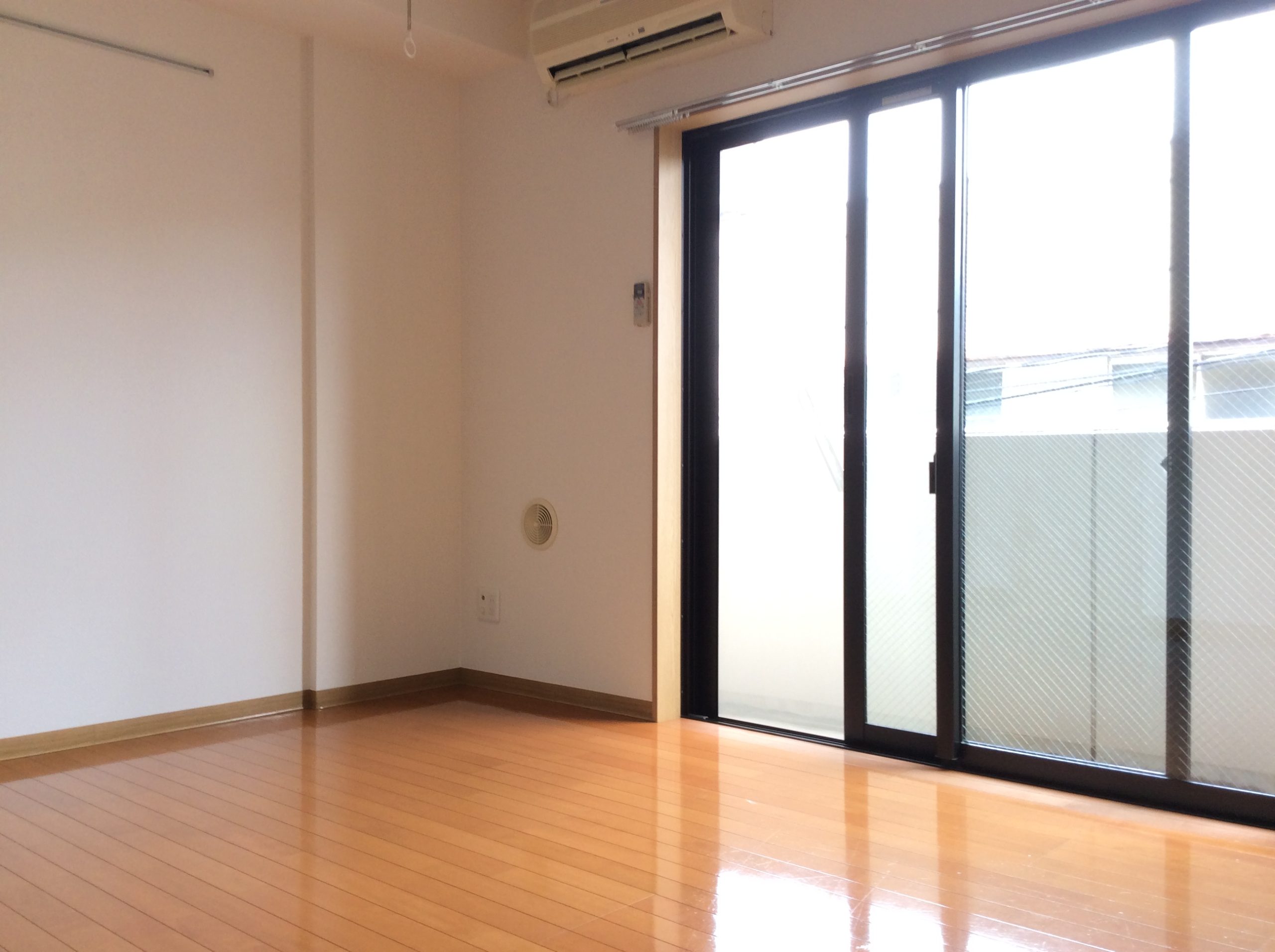居室Bタイプ（同タイプ参考写真　左右反転タイプ有り）