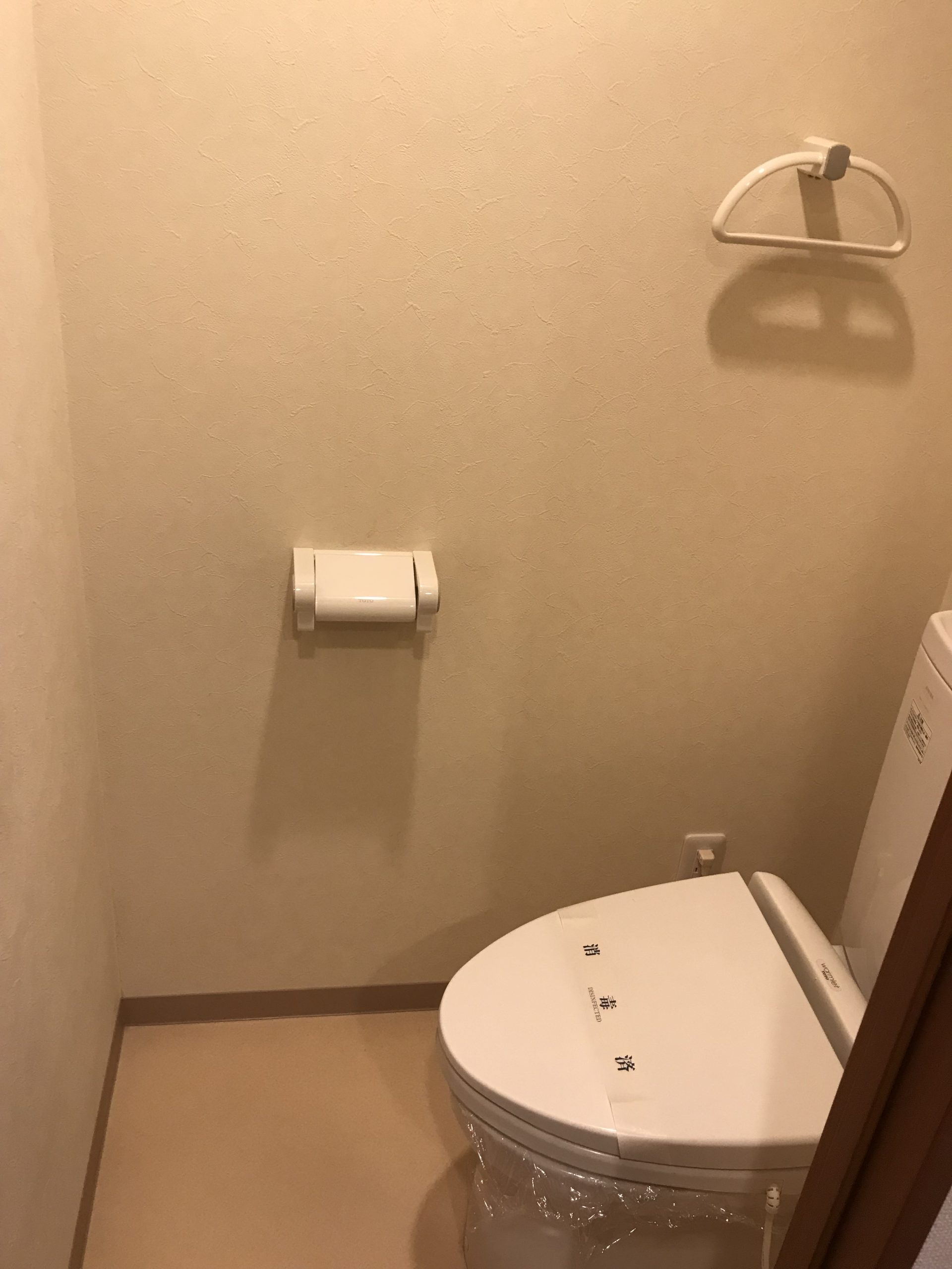 トイレAタイプ（同タイプ参考写真　左右反転タイプ有り）