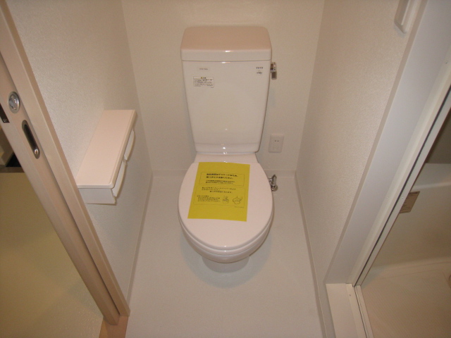 トイレEタイプ（同タイプ参考写真　左右反転タイプ有り）