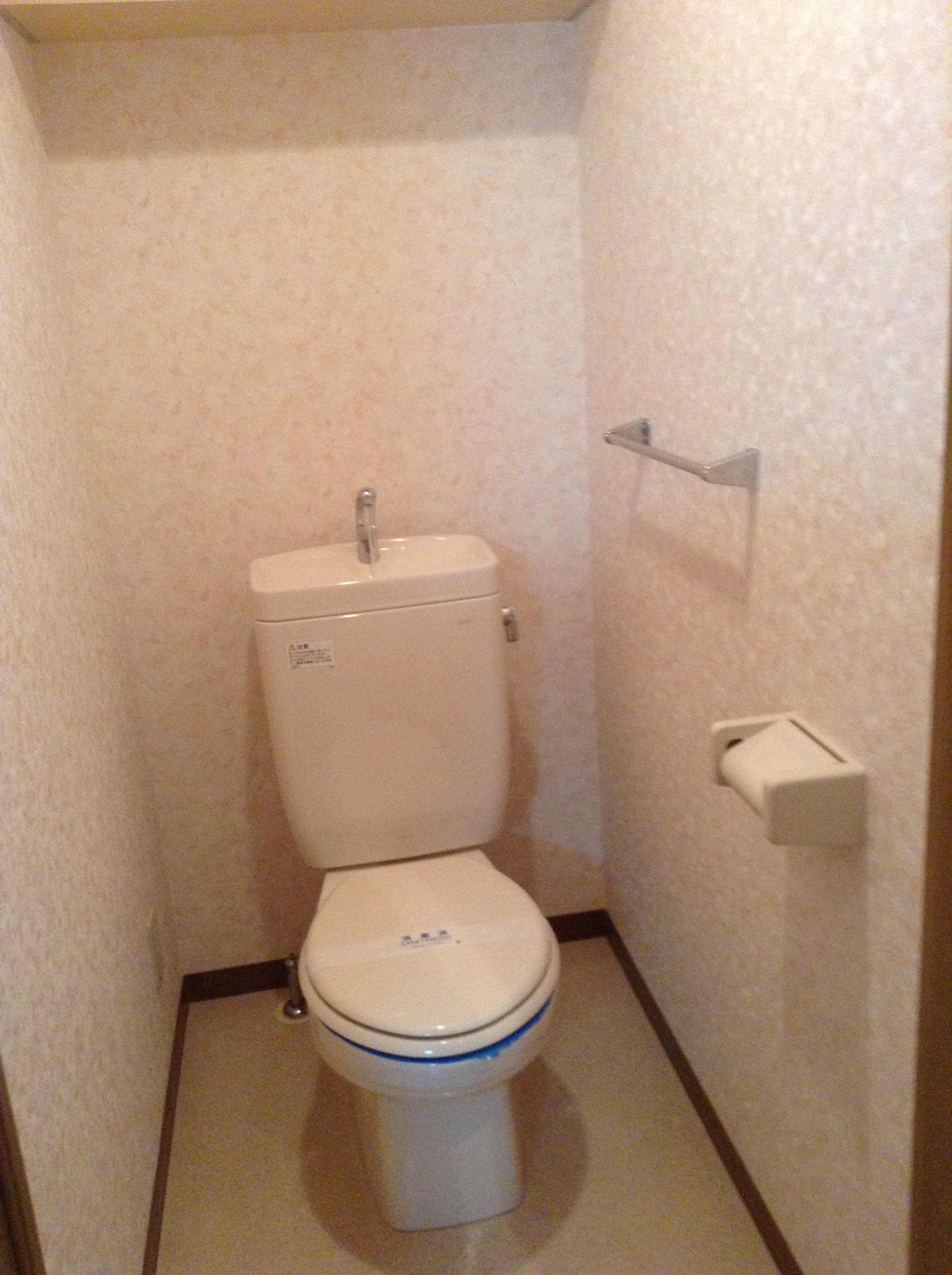 トイレCタイプ（同タイプ参考写真左右反転タイプ有り）