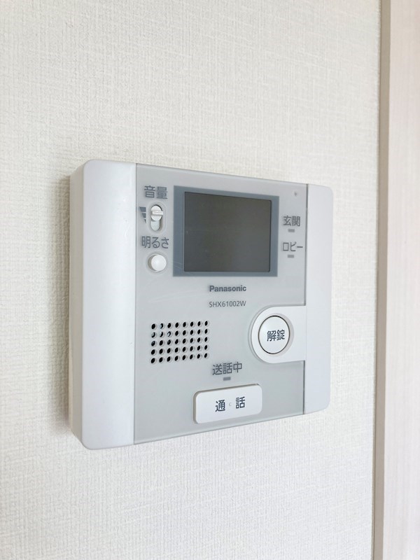 [Sonare]コンセール大塚台 Aタイプ インターホン設備同タイプ別部屋参考写真、左右反転あり
